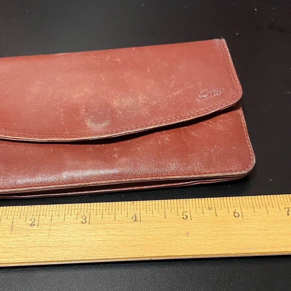 Enny Vintage burgundy wallet
